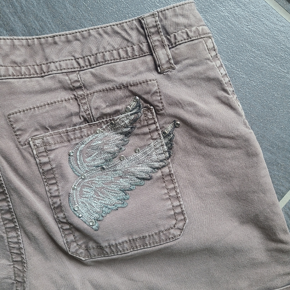 Miss Me Mauve Purple Cargo Denim Shorts Embroidered Wings Back Pockets - 28 - Picture 2 of 14